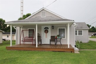 1015 W Raymond St, Brownstown, IN 47220