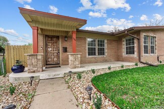526 Redcliff Dr, San Antonio, TX 78216