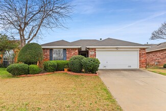 9084 Brushy Creek Trail, Fort Worth, TX 76118