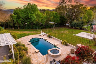 6033 Colodny Dr, Agoura Hills, CA 91301