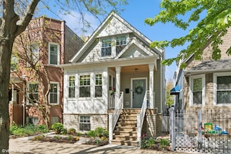 2914 N Spaulding Ave, Chicago, IL 60618