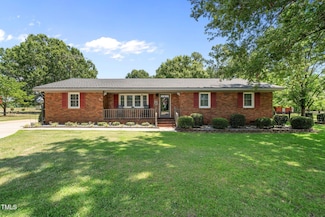 776 Antioch Church Rd, Dunn, NC 28334