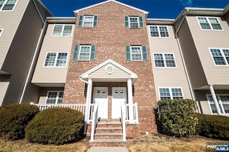 81 High St Unit 8, Orange, NJ 07050