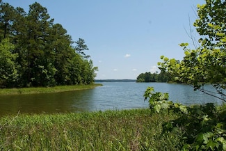 1098 Chennault Dr, Tignall, GA 30668