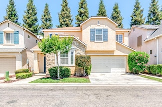 83 W Bohemia Ln, Clovis, CA 93619