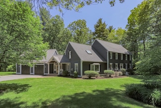 8 Whitaker Ln, Groton, MA 01450
