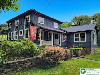 24 Board Rd, Laceyville, PA 18623