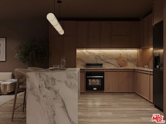 630 W 6th St Unit 203, Los Angeles, CA 90017
