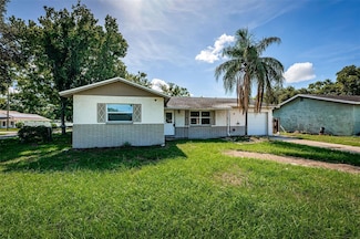 2003 Whispering Pines St, Largo, FL 33774