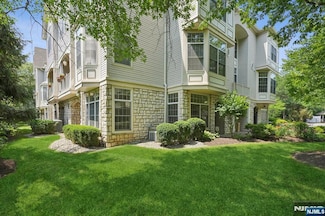 701 Regal Blvd Unit 135, Livingston, NJ 07039