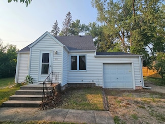 121 W River St, Lake Bronson, MN 56734