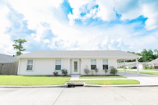 437 Tanglewood Dr, Houma, LA 70364