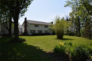 11388 Main St, Medina, NY 14103