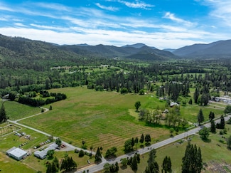 20541 Williams Hwy, Williams, OR 97544