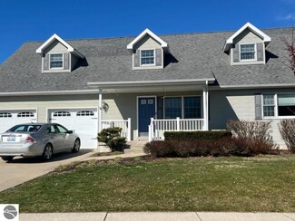 1257 Abbey Ln, Mount Pleasant, MI 48858