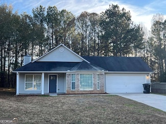 17 Carey Ct, Grantville, GA 30220