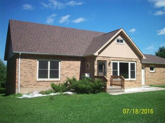 636 County Road z, Hazel Green, WI 53811