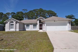 1239 Hedgecoth St NW, Palm Bay, FL 32907