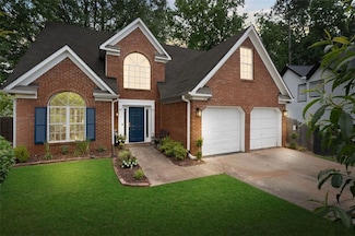 565 Saint James Ct, Lawrenceville, GA 30044