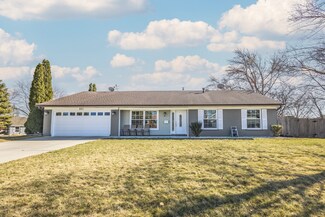 823 Portree Ln, Lake Zurich, IL 60047