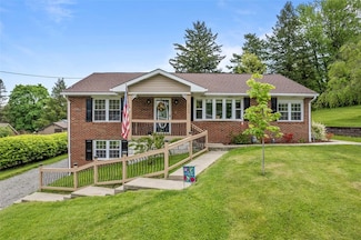 2902 23rd Ave, Beaver Falls, PA 15010