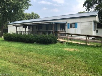 14025 Washington Ave, Newcomerstown, OH 43832