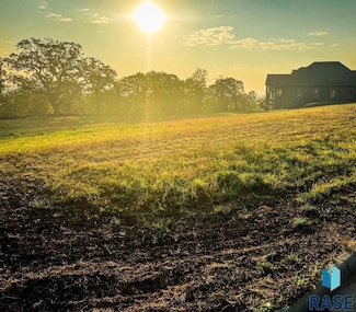 1508 S Scarlet Oak Place, Sioux Falls, SD 57110