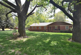 5141 Walnut Grove Rd, Memphis, TN 38117