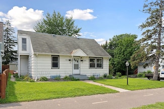 4265 Regent Ave N, Robbinsdale, MN 55422