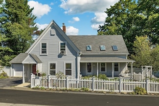 48 Hartford Ave, Dracut, MA 01826
