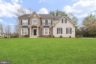 27 Tamar Ct, Lawrence Township, NJ 08648