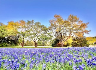 286 Lakewood Cir, Brenham, TX 77833