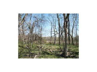 3135 Florida Rd, Pomona, KS 66076