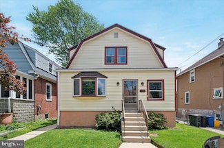 1102 Walnut St, Darby, PA 19023