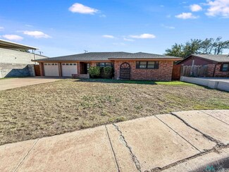 123 W Wolfcamp Dr, Hobbs, NM 88240