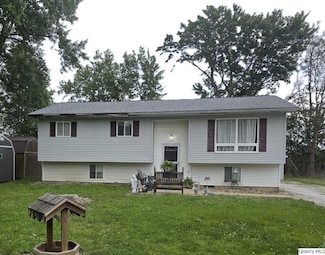 470 Alvord St, Hamilton, IL 62341
