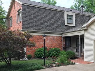 2149 Grandview Dr, Saint Louis, MO 63131