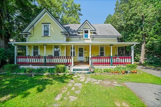 19 Boston Post Rd, North Windham, CT 06256