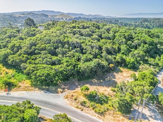 524 Echo Valley Rd, Salinas, CA 93907