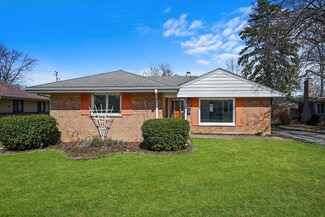 238 Blackhawk Dr, Park Forest, IL 60466