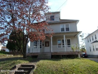 17 E State St, Larksville, PA 18704