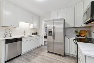 10517 Sheridan Ave S, Minneapolis, MN 55431