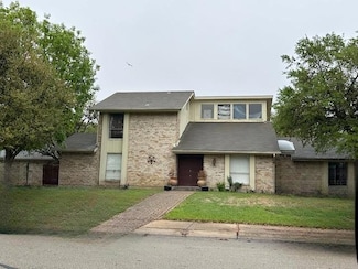 2705 Raintree Dr, Carrollton, TX 75006