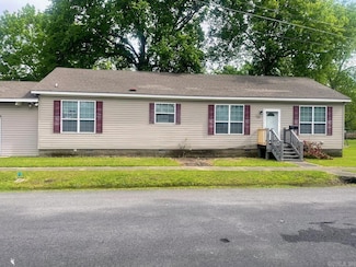 601 Broadway St, Augusta, AR 72006