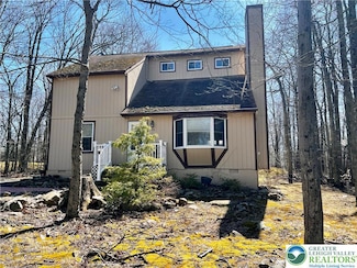 5119 Iroquois St, Tobyhanna, PA 18466