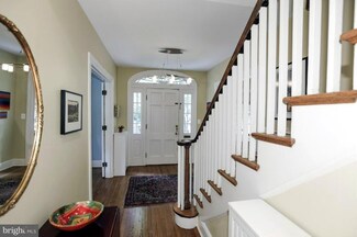 3801 Underwood St, Chevy Chase, MD 20815