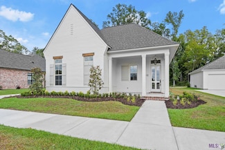 13515 Sawmill Dr, Baton Rouge, LA 70818