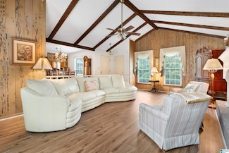 1867 Valgreen Ln, Hoover, AL 35226