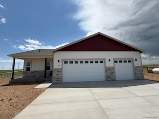 1277 N Carolina Rd, Cheyenne, WY 82009