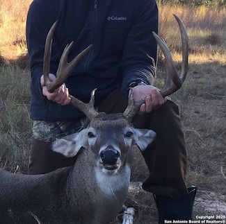 001 Schuettig Rd, Poteet, TX 78065